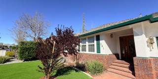 Beautiful Lakefront Home in the Vineyard! 55+ community Gallery 3