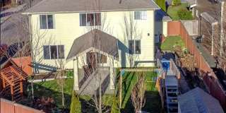 Mt. Rainier View Home on Cul-De-Sac with 3-Car Garage & A/C Gallery 32