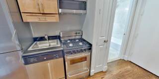 47 1/2 E 1ST ST. Gallery 1