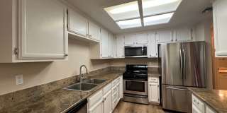 Beautiful 2 bed 2 bath in Loomis CA Gallery 1
