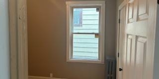 Charming and cozy 1st floor 2.5 bedroom. 1 bath Gallery 26