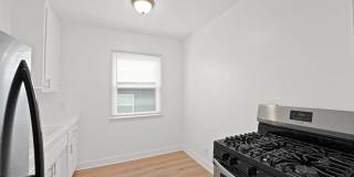 1844 & 1850 North Harvard Apartments Gallery 9