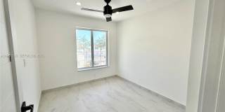 3826 NE 171st St Gallery 16