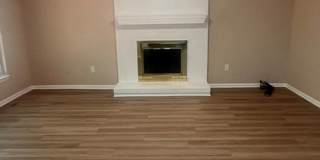 Spacious and Spectacular! 4 Bedroom home on gorgeous lot. Gallery 15