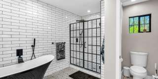 4402 E TURNEY Avenue Gallery 22