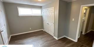 672 Carpenter Street Gallery 8