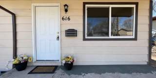 6bd/2ba Home with Bonus Room & Detached Garage Gallery 3