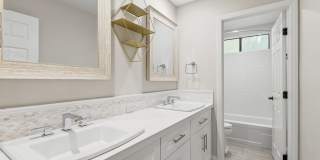 Fully Remodeled 4 Bed + 2.5 Bath Home in Desirable Westlake Hills! Gallery 26