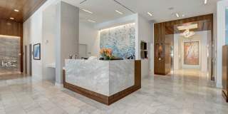 Solaire 7077 Woodmont Gallery 2