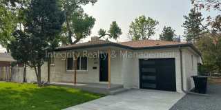 4 Bed/3 Bath, 2,318 Sqft - 3092 W Layton St Englewood, CO 80110 Gallery 1