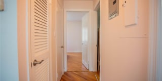 521 W Broadway Gallery 14