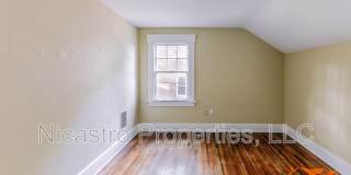 2097 Summit Street Gallery 7