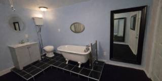 2327  S. Croskey Street Gallery 22