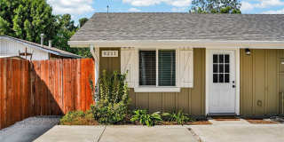 8211 Quartz Avenue Gallery 37