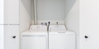 2505 NE 193rd St Gallery 15