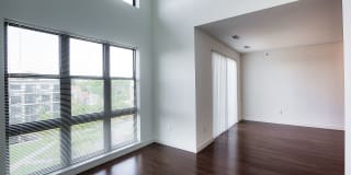 Windsor at Maxwell's Green Gallery 22