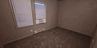 4 bedroom, 1.5 baths Gallery 10