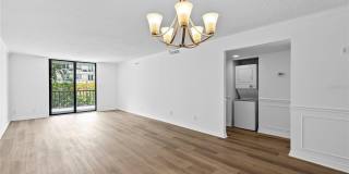 201 W LAUREL STREET Gallery 6