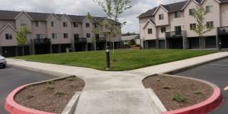 Corvallis Comfort & Convenience: Spacious 3-bedroom, 2.5 bath  Townhome Gallery 3
