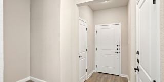 Beautiful Townhome 3/2.5 Gallery 16