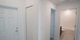 Single Family House Minutes to Davenport Posner Park Shopping Mall Gallery 6