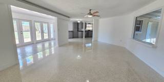 Charming 2BR/ 2BA/ 2 Car Garage - Near Phillippi Creek Charming 2BR/ 2BA/ 2 Car Garage - Near Phillippi Creek Gallery 7