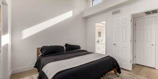 Great 2 bed/2 bath at the Point South Mountain Gallery 21