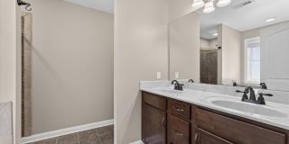 Pet Friendly Four Bedroom! Gallery 24