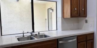 Spacious 2 Bedroom 2-1/2 Bathroom Townhome with 2-car garage in La Jolla near UCSD Gallery 14