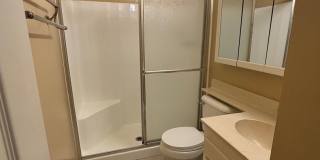 Beautiful 2 Bed / 2 Bath Condo for Rent in Long Beach! Gallery 17
