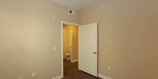 Senior Housing - Monaco Apartments Gallery 60
