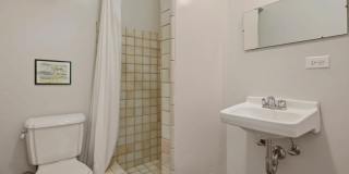 2491 Spring Mountain Road Gallery 27