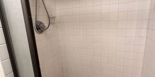 Blue Heron Townhome - Split Level 2 Bedroom located near Winslow Gallery 22