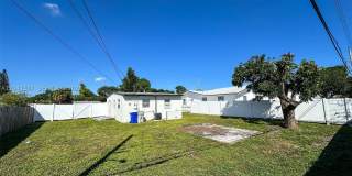 550 NW 15th Ct Gallery 8