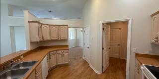 Charming 4-Bedroom, 2-Bath Home for Rent – Marion Oaks! Gallery 1