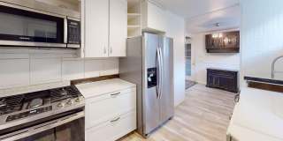 41 S Ogden Street Gallery 24