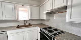 Amazing 4/2.5 in Prime Location! Minutes from Texas Tech and Hospitals! Gallery 15