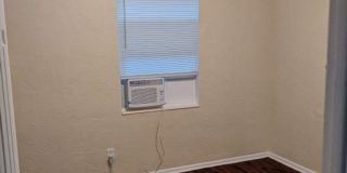 2/1/ home in St. Pete Gallery 5