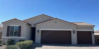 1019 West Hess Avenue Gallery 1