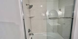 Updated 3 Bed, 2 Bath Cottage in Heart of Lockeland Springs w/ 1 Car Garage Gallery 17