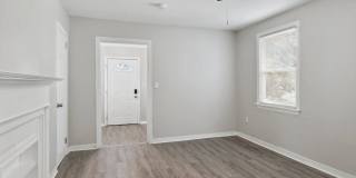 Large 3BR/2BA Near Downtown House For Rent Gallery 1