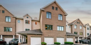 Windsor at Mariners Gallery 26