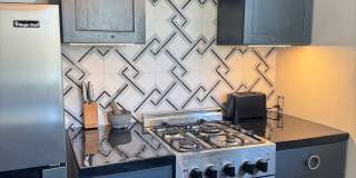 Adorable Garage Apartment Living in the Riverside Community Gallery 5