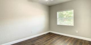 Charming Three bedroom one bath with huge backyard Gallery 40