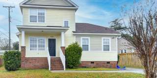 PRE-LEASE 2027-2028! 3-bedroom in student hotspot in Rosewood! Gallery 1