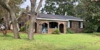 201 NE 48th Street Gallery 1