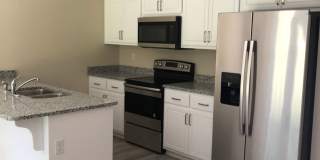 3 bedroom, 2.5 bath town-home,near TAFB Gallery 1