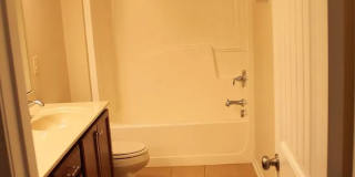Room in 3 Bedroom Home in Cary Gallery 12