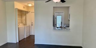 560 SE 2nd Avenue Gallery 3
