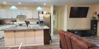 4 Bedroom Home with Large Family Room, Huge Fenced Yard, Workshop & Pool Gallery 7